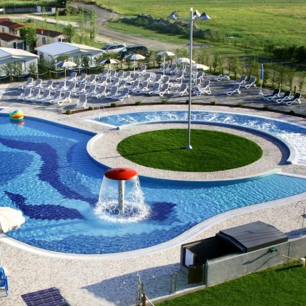 Villaggio Camping Adria，位于卡萨尔博瑟蒂的酒店