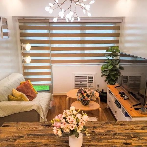Relaxing Mountain View 2BR Fast WiFi and PS5，位于马尼拉的酒店