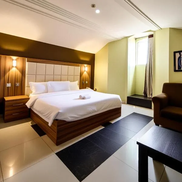 Aotel Hotel Lagos Ago，位于拉各斯的酒店