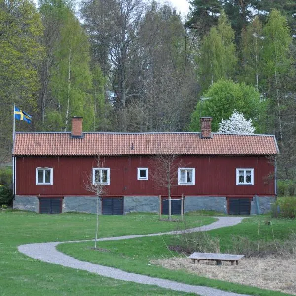 The Gardener House - Grönsöö Palace Garden，位于Grillby的酒店