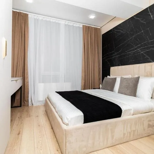Brand New Flat Near Cafes and Shops Full Ameneties，位于基希讷乌的酒店