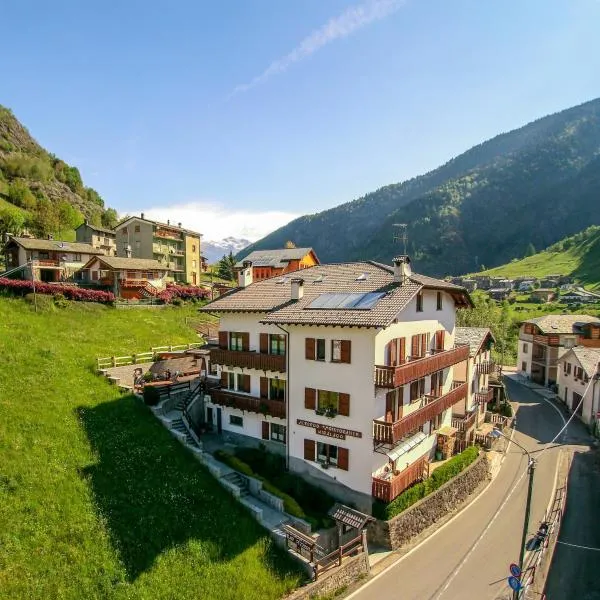 Albergo Ristorante Miralago，位于Campo的酒店