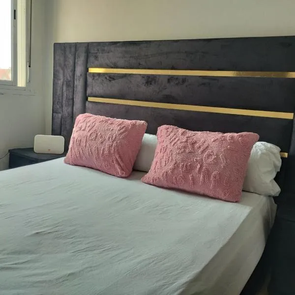 Appartement a louer deroua，位于Deroua的酒店