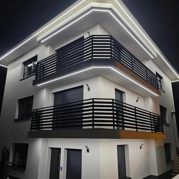 Noclegi APART Gorlice，位于戈尔利采的酒店