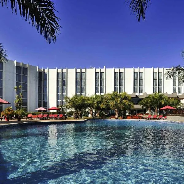 铂尔曼卢本巴希卡拉威亚酒店，位于卢本巴希的酒店