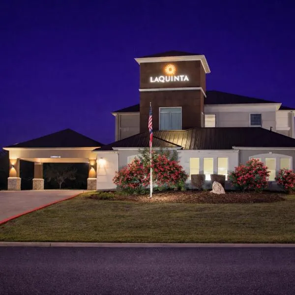 La Quinta by Wyndham Kerrville，位于克尔维尔的酒店