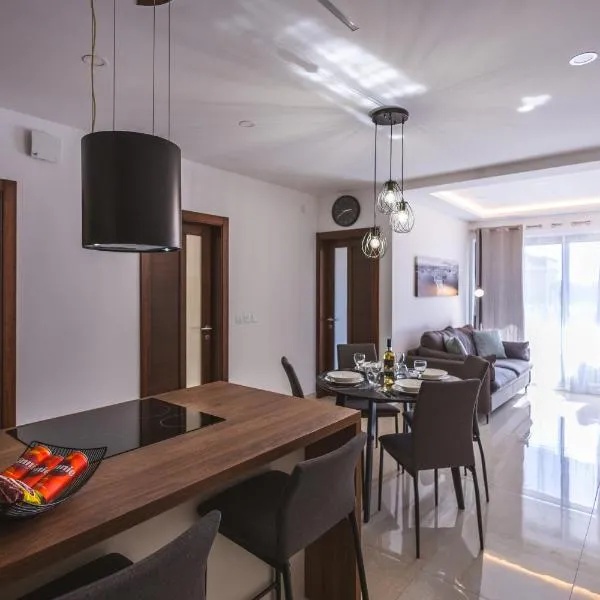 Luxury Parkside Living Near The 3 Cities in Malta,位于Żabbar的酒店