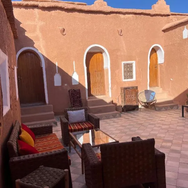 Tigmi Hamid Découverte des traditions et de la culture berbère，位于阿伊特本哈杜的酒店