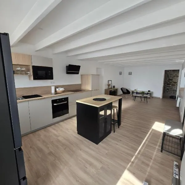 Maison rénovée 3ch pour 6pers nouveauté proche lannion et Perros Guirec，位于Ploubezre的酒店