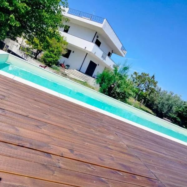 Villa Vit The Adriatic Experience，位于瓦斯托的酒店