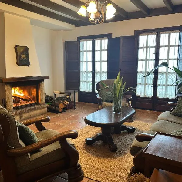 艾尔梅拉多德瓦酒店，位于德瓦的酒店