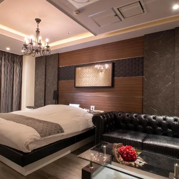 Hotel Le Club 606 -Adult only-，位于Shingū的酒店