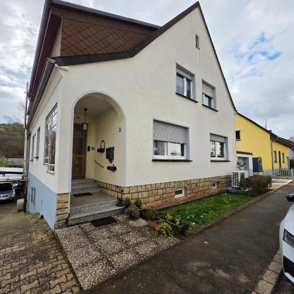 Haus Perla，位于萨尔堡的酒店