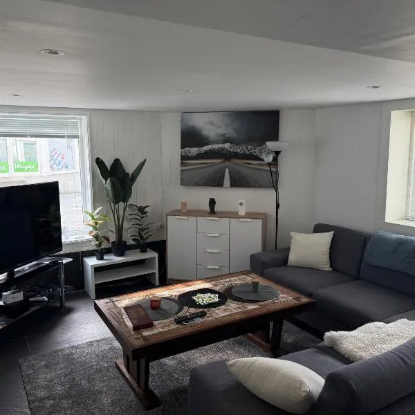 Arendal Sentrum Ro，位于阿伦达尔的酒店