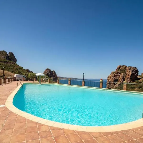 La perla e le conchiglie Tancapiras，位于内比达的酒店