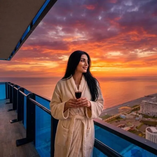 SeaView Suite with panoramic view，位于巴统的酒店