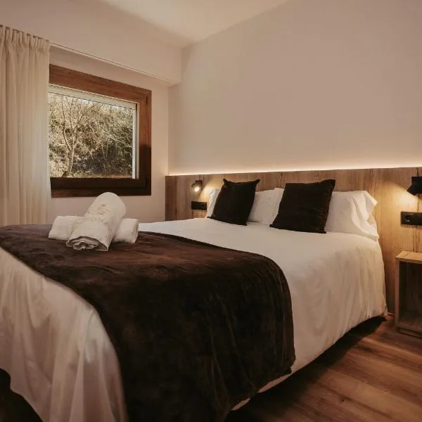 La Trobada Hotel Sport，位于里波尔的酒店