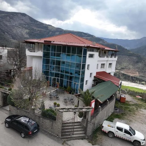 Hotel Kanione，位于Çorovodë的酒店