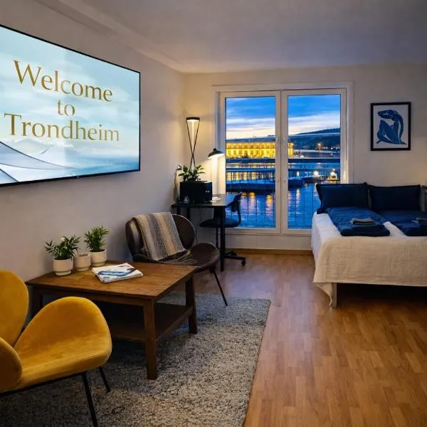 Riverside Studio - Parking - 1 min to Station，位于特隆赫姆的酒店