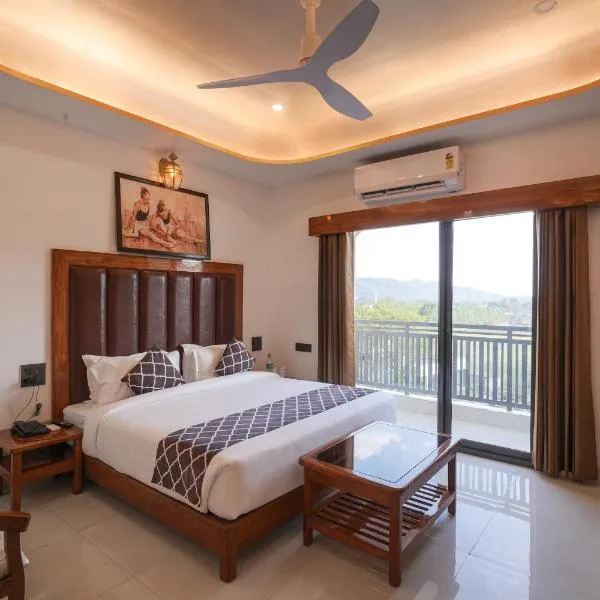 Rockwood Resort，位于Pāonta Sāhib的酒店