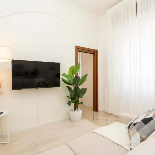 The Yellow Corner Monza - Bilocale moderno vicino Milano，位于蒙扎的酒店