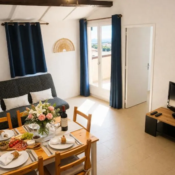 Le Sun Piscine Tennis parking Vue mer wi-fi climatisation，位于弗勒里的酒店