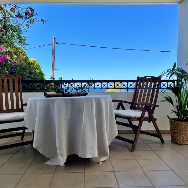 Brilliant Bay & Sea View Apartment in Saronida，位于萨罗尼扎的酒店