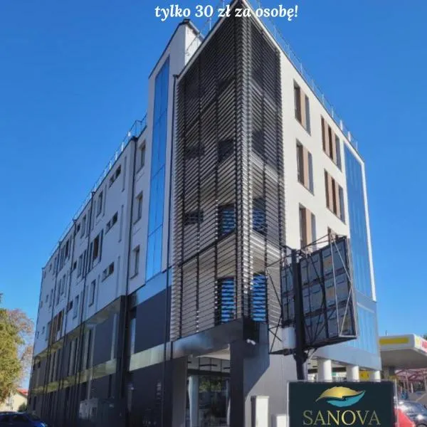 Hotel Sanova，位于雅罗斯瓦夫的酒店