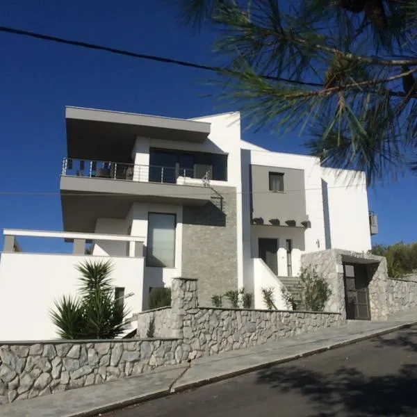 Villa Chiara，位于利迈纳里亚的酒店