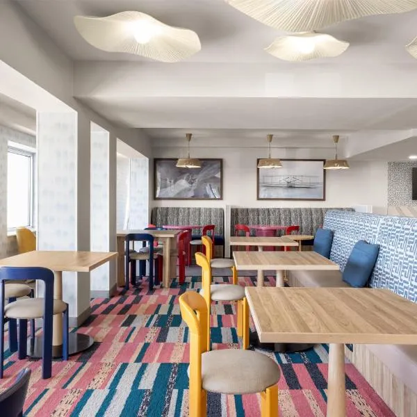 Home2 Suites by Hilton Outer Banks Kill Devil Hills，位于斩魔山的酒店