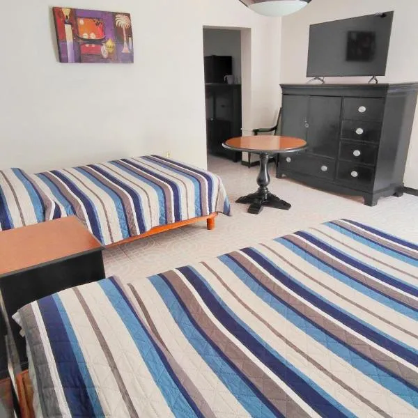 Hotel Catalina，位于托雷翁的酒店