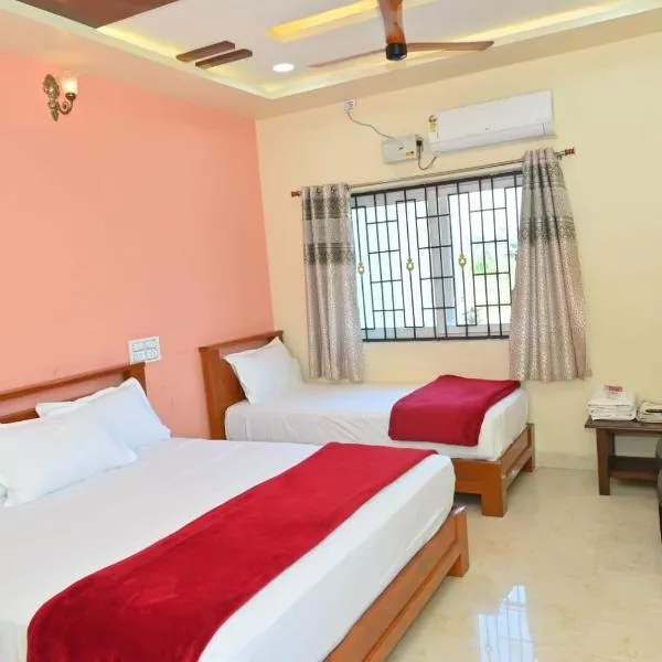 Mamatha Guest inn，位于亨比的酒店