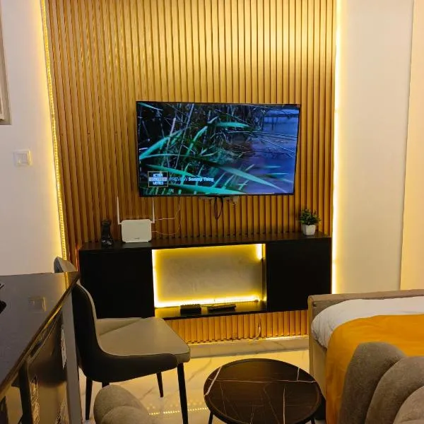 yNest Studio，位于思由基茅的酒店
