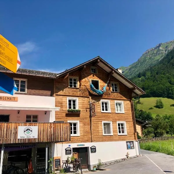 Aktivhostel HängeMatt，位于Matt的酒店
