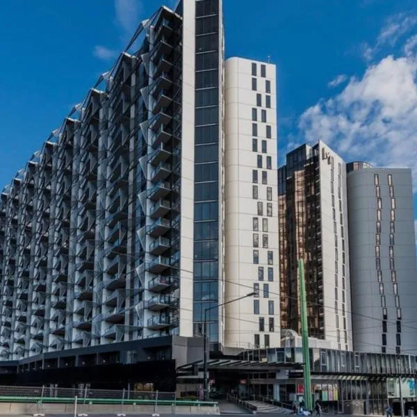 Harbour Haven Sleep 7 Free Parking Free Tram to CBD,位于墨尔本的酒店
