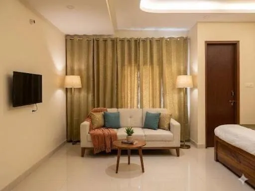 Super Townhouse HOTEL SPR ROAD,位于古尔冈的酒店