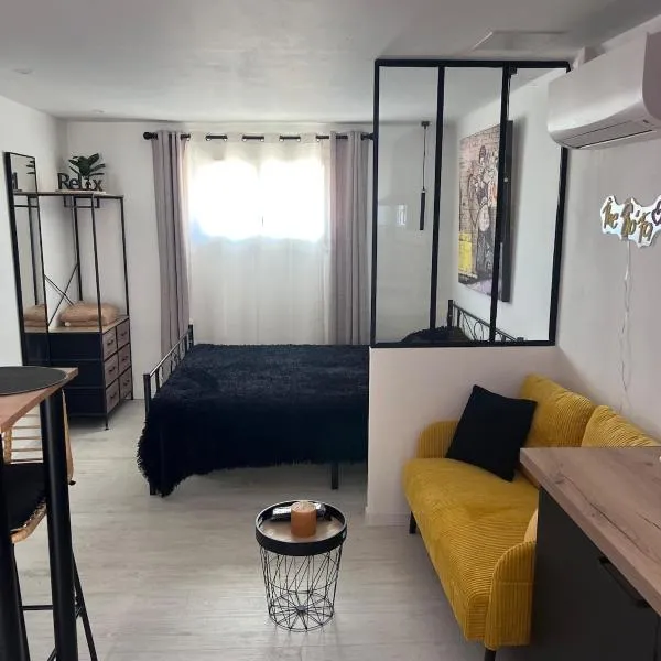 Le Sofa，位于Ampus的酒店