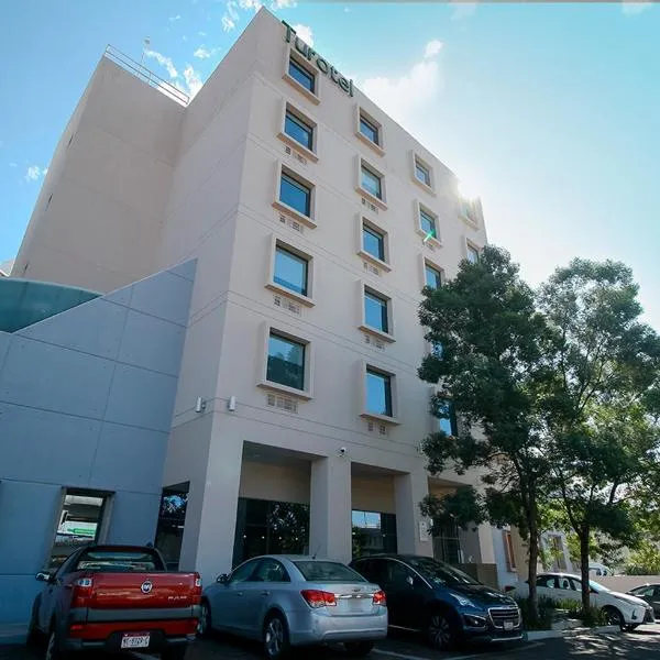 莫雷利亚图罗特尔酒店，位于莫雷利亚的酒店