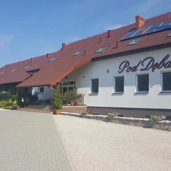 Dom Pod Dębami，位于Wola Kopcowa的酒店