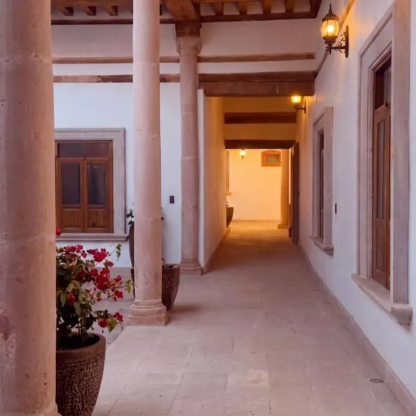 Casa Cairo Pátzcuaro，位于帕茨库卡罗的酒店