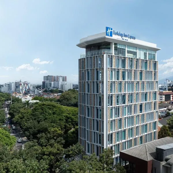 Holiday Inn Express Bandung Braga by IHG，位于万隆的酒店