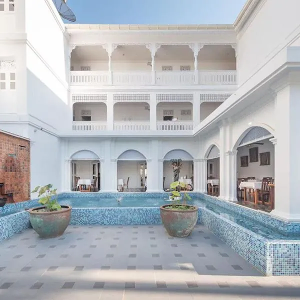 Lanna Inthan Hotel & Resort，位于萨科特山的酒店
