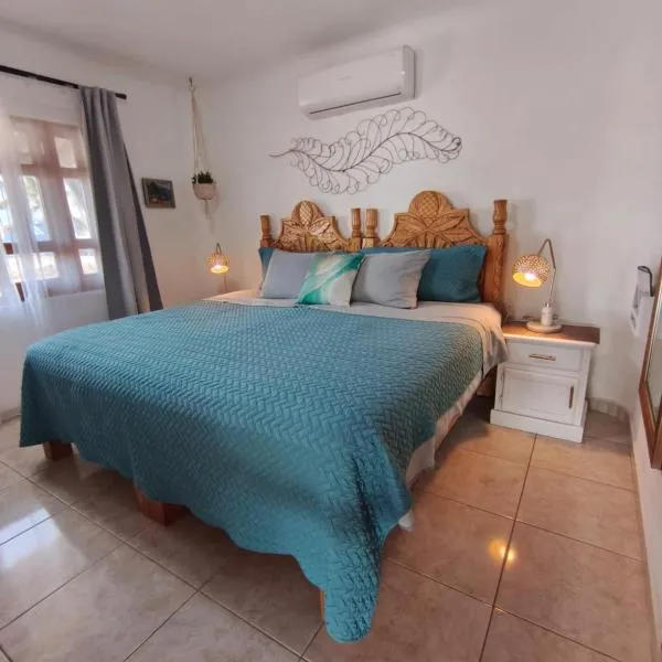 Casa Punta Perula Boutique Hotel，位于Pérula的酒店