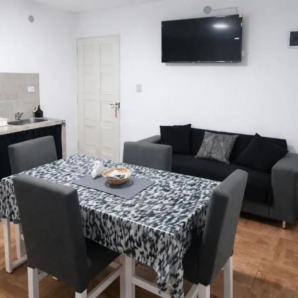 Departamentos Turísticos Cloe 2,位于菲安巴拉的酒店