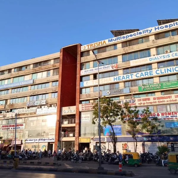 Hotel KP Palace，位于艾哈迈达巴德的酒店