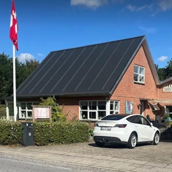Bøllingsø Bed and Breakfast，位于Engesvang的酒店