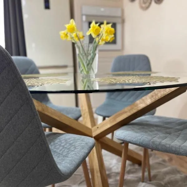 Design & space for the family，位于奥拉迪亚的酒店