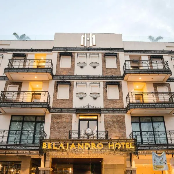 Sunday Belajandro Hotel，位于安吉利斯的酒店