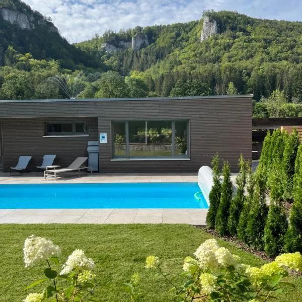 Nadou-Ferienwohnung mit Sauna und Pool in der Nähe von Sigmaringen im oberen Donautal，位于博伊龙的酒店