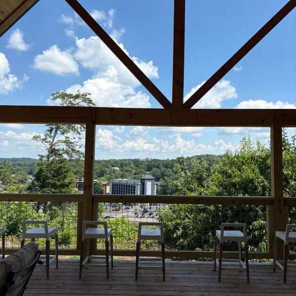 A Lifetime of Memories Entire Cabin Pigeon Forge Tn，位于鸽子谷的酒店